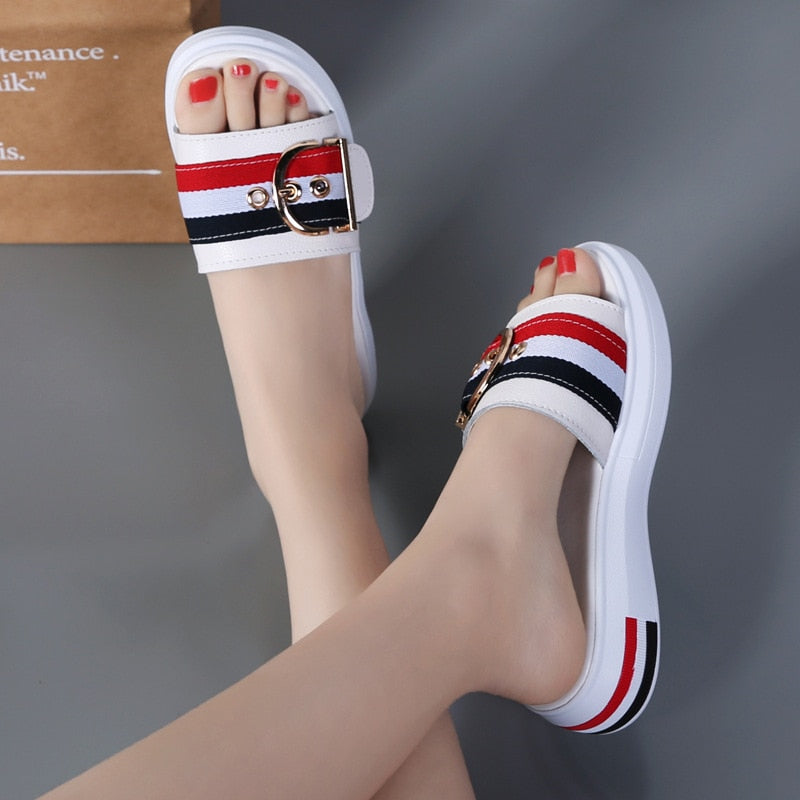 Summer 2022 Women Slippers Flat Shoes Woman Comfortable Sandals Ladies Luxury Home Platform