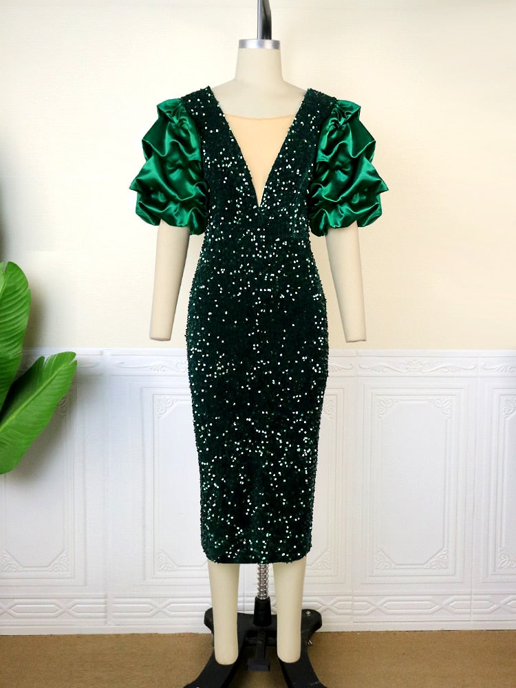 Green Sequin Dress: Women's Christmas Outfits